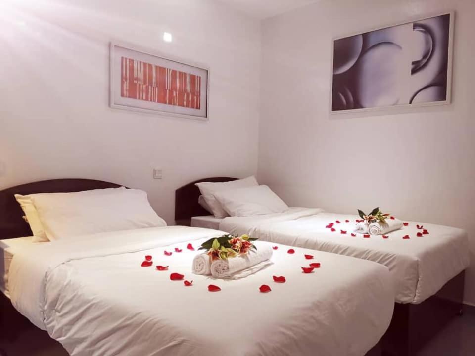 Hotel Mirama 美麗華酒店 Sitiawan Bagian luar foto